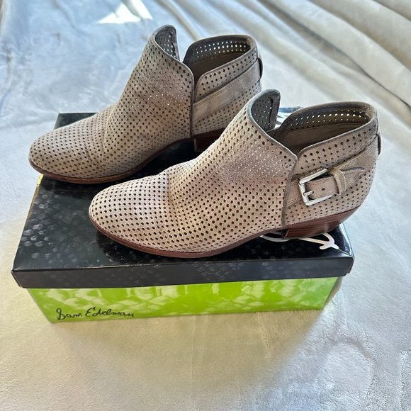 Sam Edelman Suede Booties in "Putty", size 6.5 - Picture 4 of 8